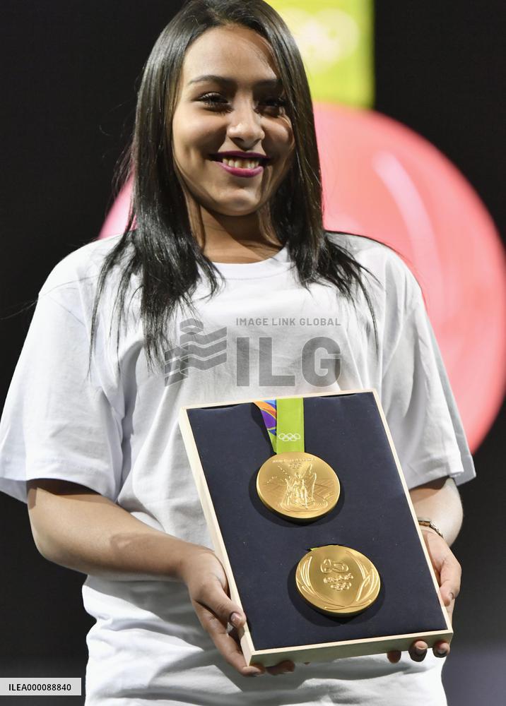 Gold medal for Rio Olympics unveiled