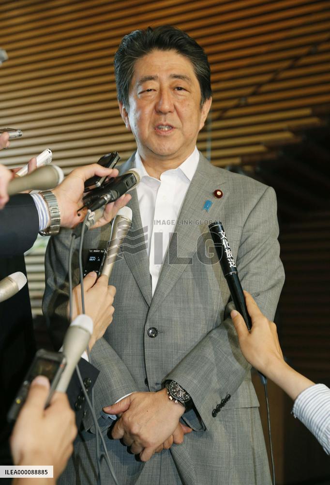 Japan PM Abe "proud" of Ichiro's success in majors