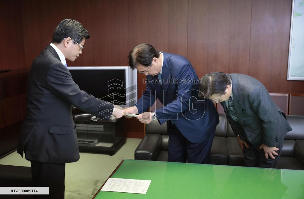 Gov't finds fuel economy of M'bishi cars worse than advertised