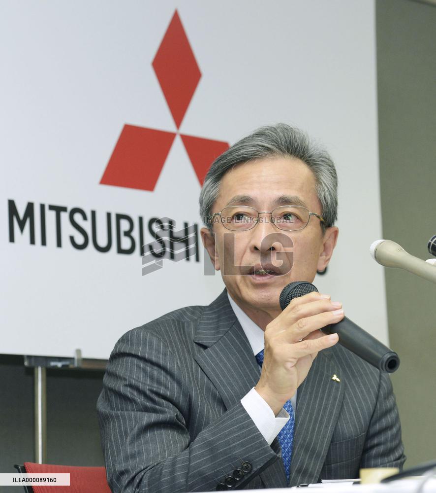 M'bishi Motors expects 145 bil. yen net loss amid fuel economy scandal