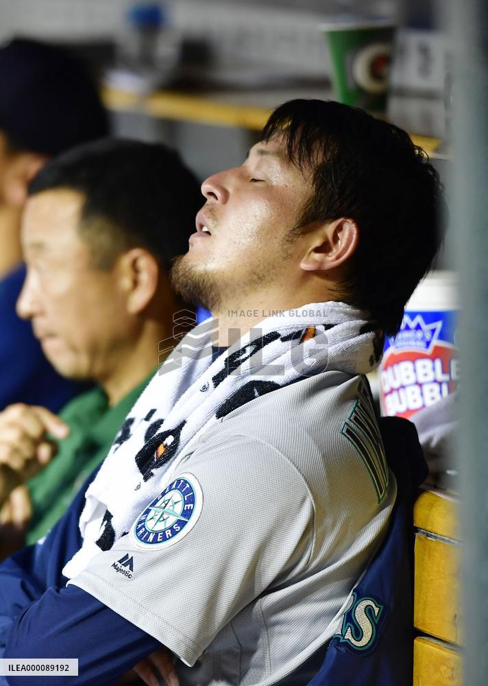 Iwakuma takes 6th loss