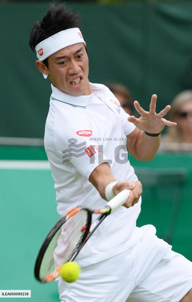 Nishikori beats Gasquet at exhibition match in London