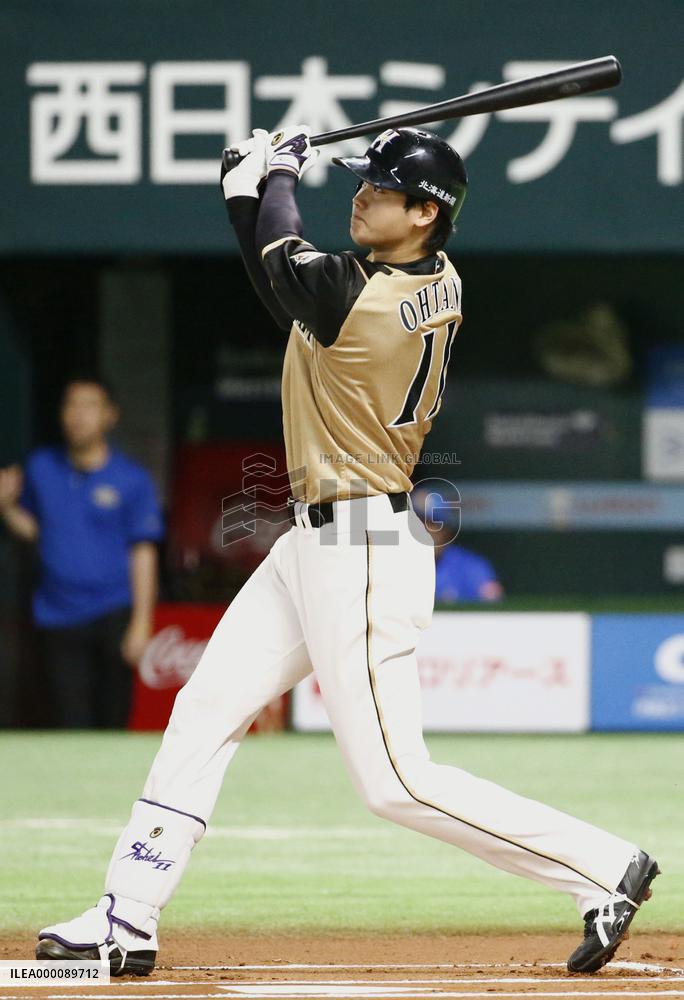Baseball: Otani does it all as Fighters complete sweep of Hawks