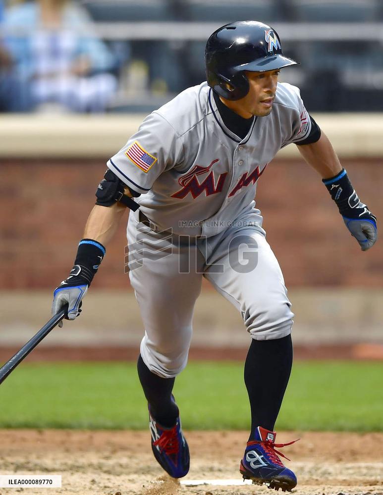 Baseball: Ichiro 10 hits away from 3,000