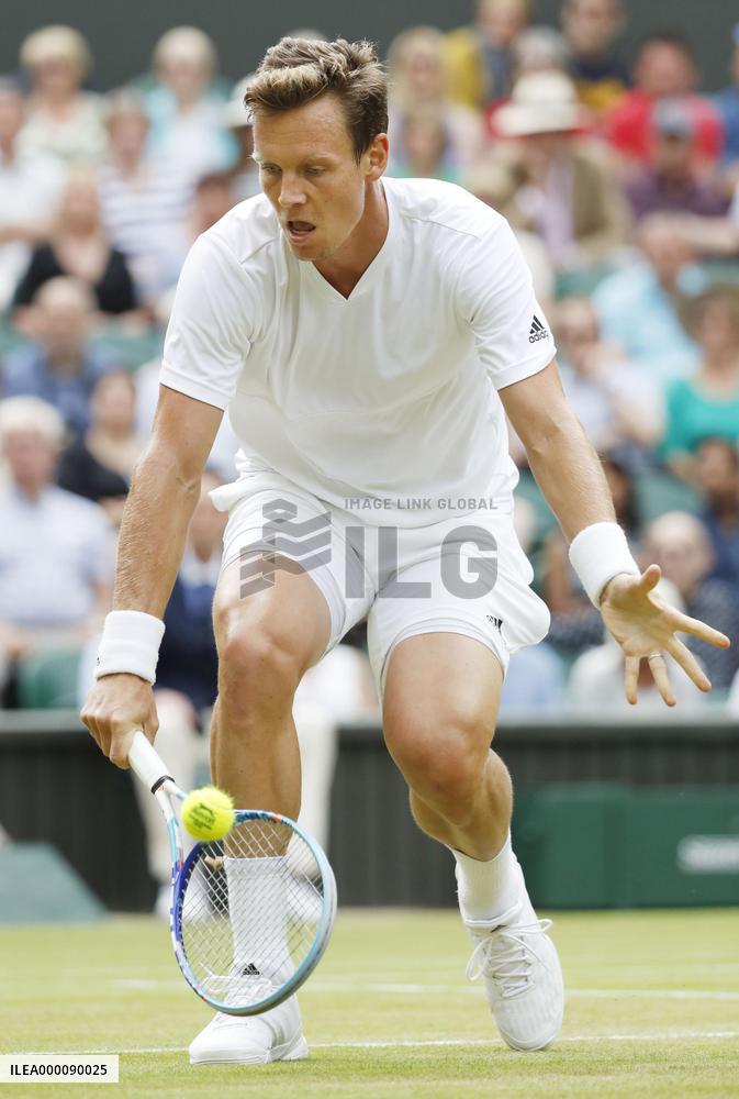 Berdych defeated in Wimbledon semifinals