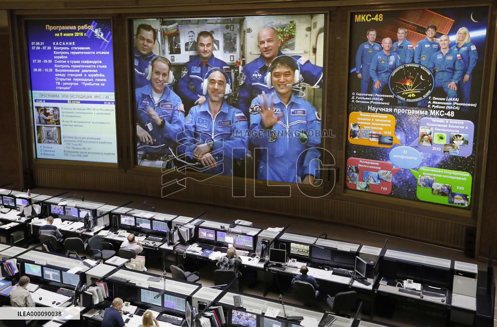 Astronauts from Japan, U.S., Russia enter ISS