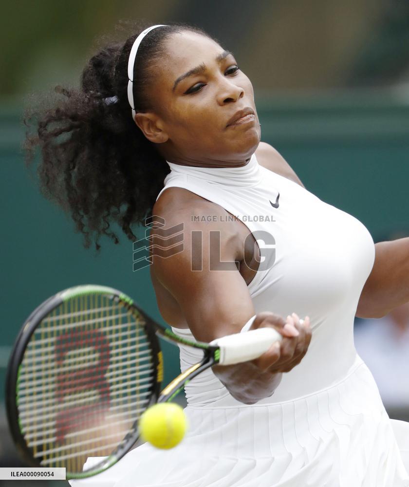 S. Williams defeats Kerber to win seventh Wimbledon title