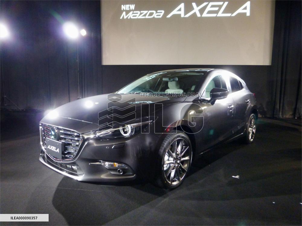 Mazda releases updated Axela in Japan