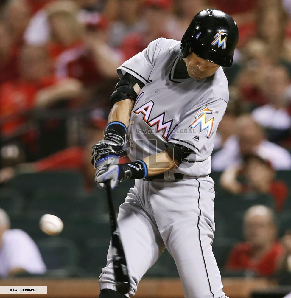 Baseball: Pinch-hit single puts Ichiro 9 hits from 3,000