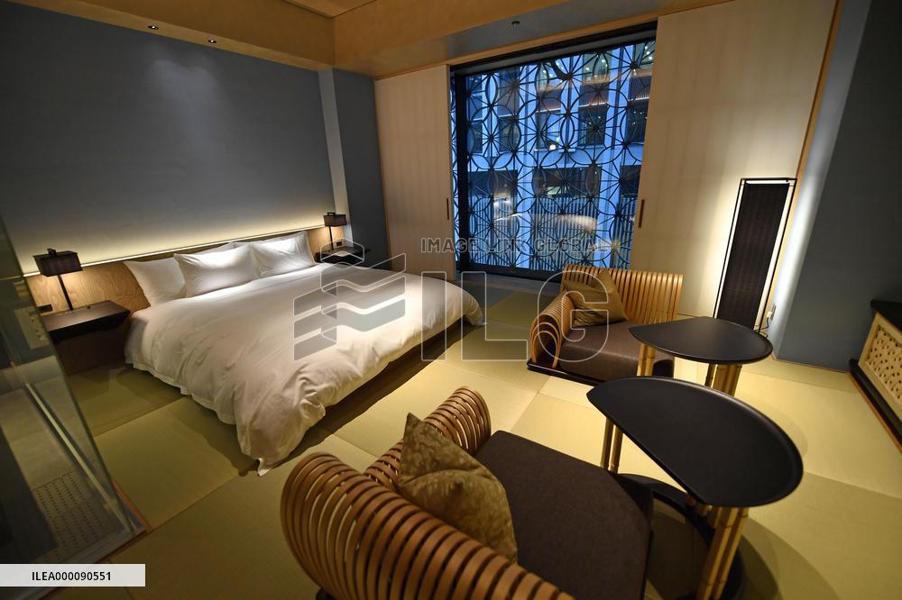 Hot spring inn opens in Tokyo business district