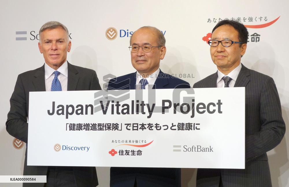 SoftBank, Sumitomo Life to tie up in developing insurance program