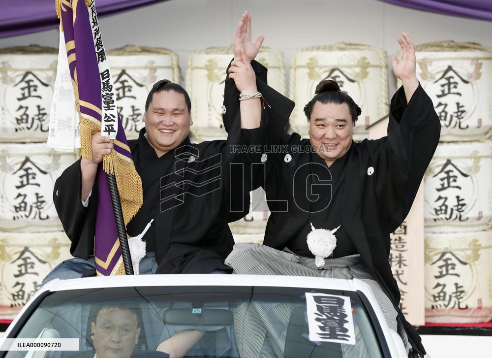 Harumafuji takes 8th title at Nagoya sumo