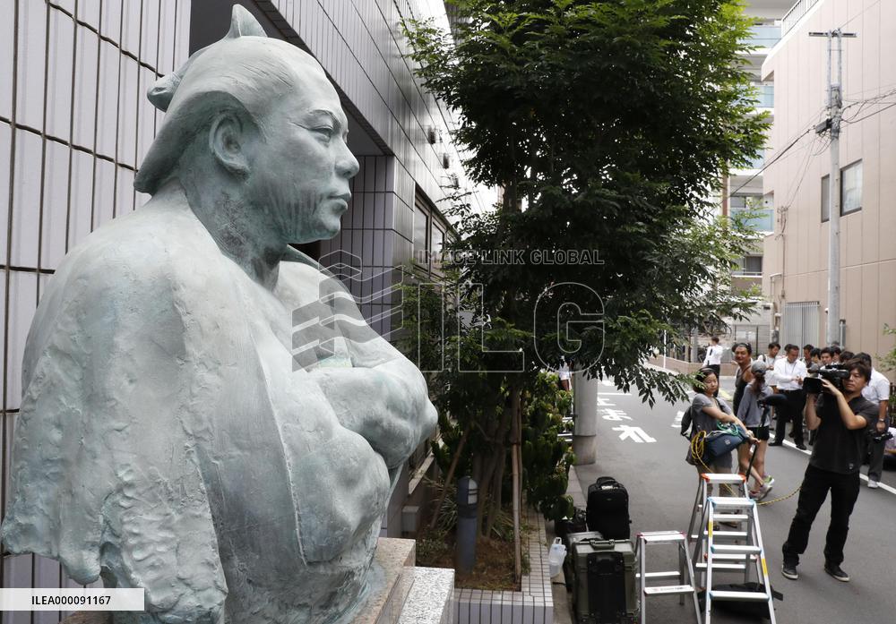 Mourning continues following early death of sumo great Chiyonofuji