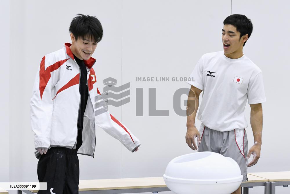 Uchimura hit with $5,000 roaming bill from playing Pokemon Go