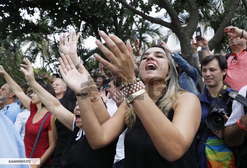Olympic torch arrives in Rio