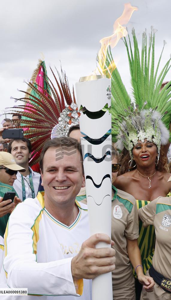 Olympic torch arrives in Rio