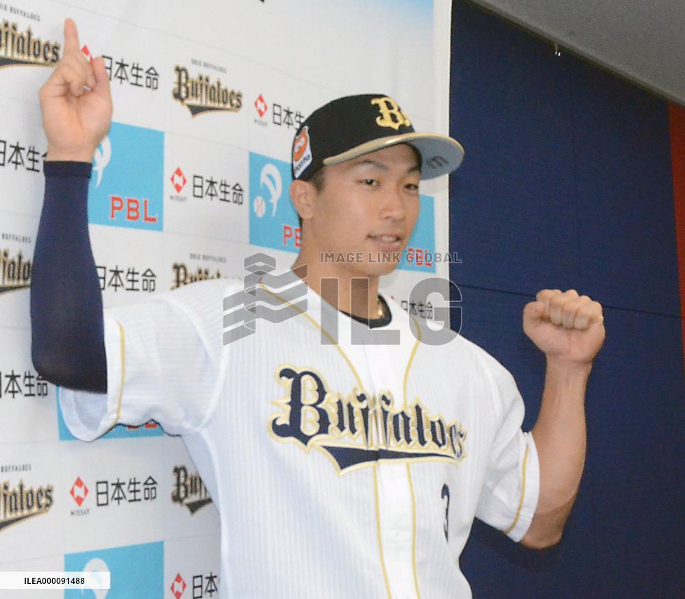 Baseball: Buffaloes' Adachi PL player of month