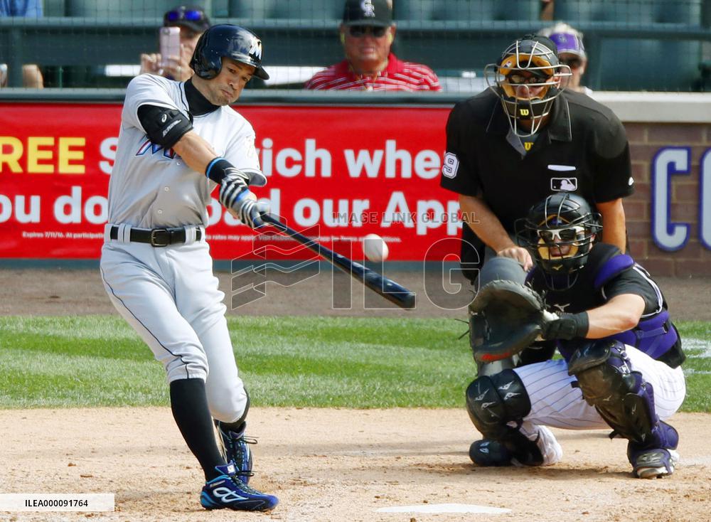 Ichiro joins 3,000-hit club