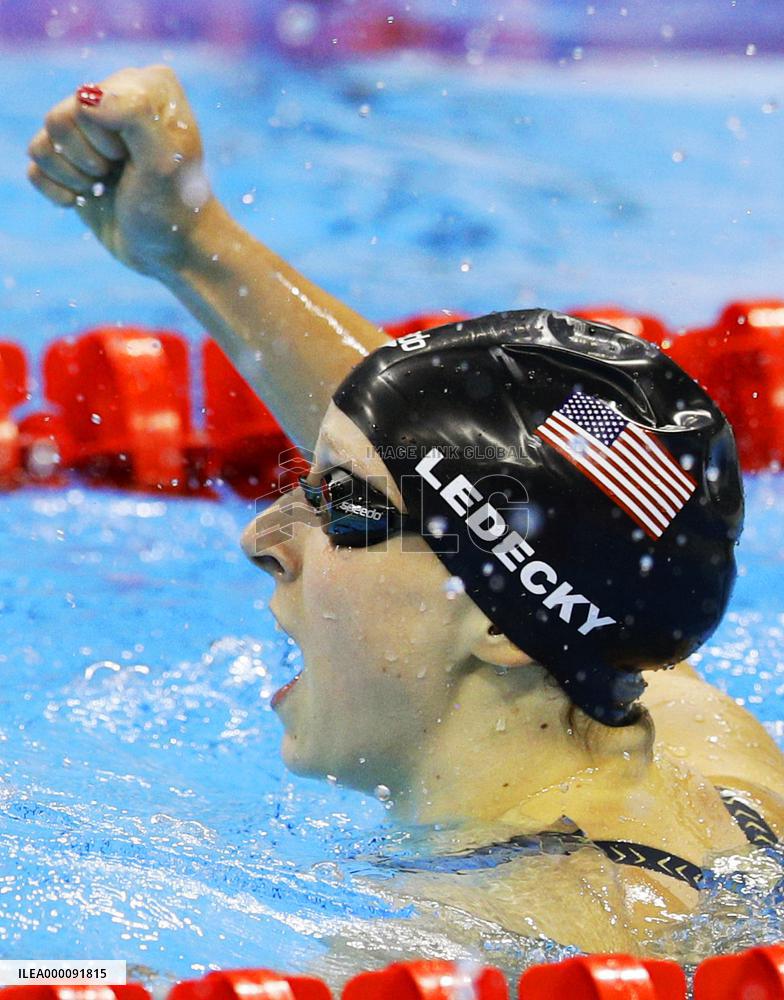 Ledecky wins gold medal in 400-meter free style