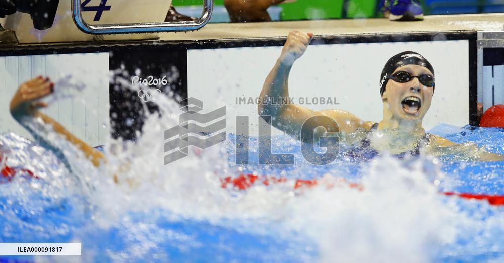 Ledecky wins gold medal in 400-meter free style