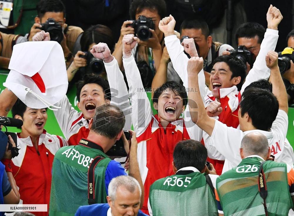 Olympics: Japanese men win Rio gymnastics team gold, 1st in 3 Games