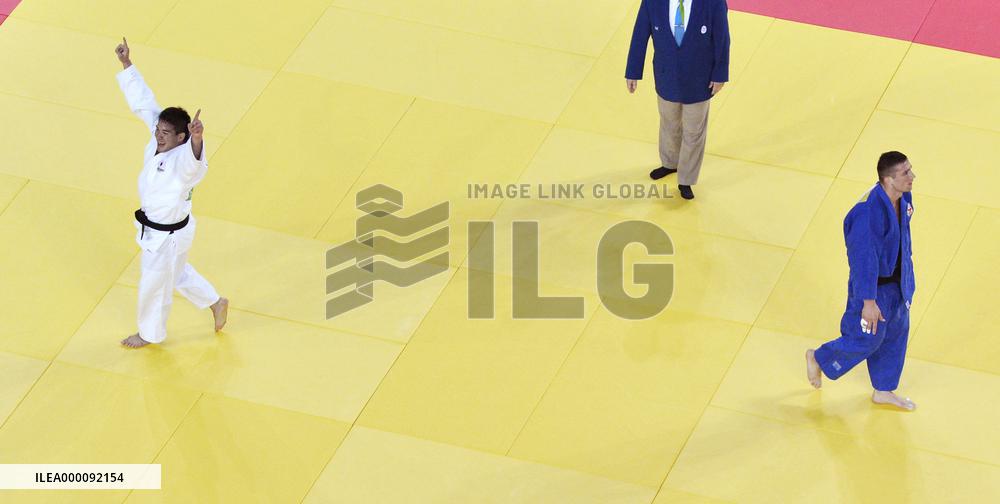 Olympics: Japan's Baker wins judo gold at Rio