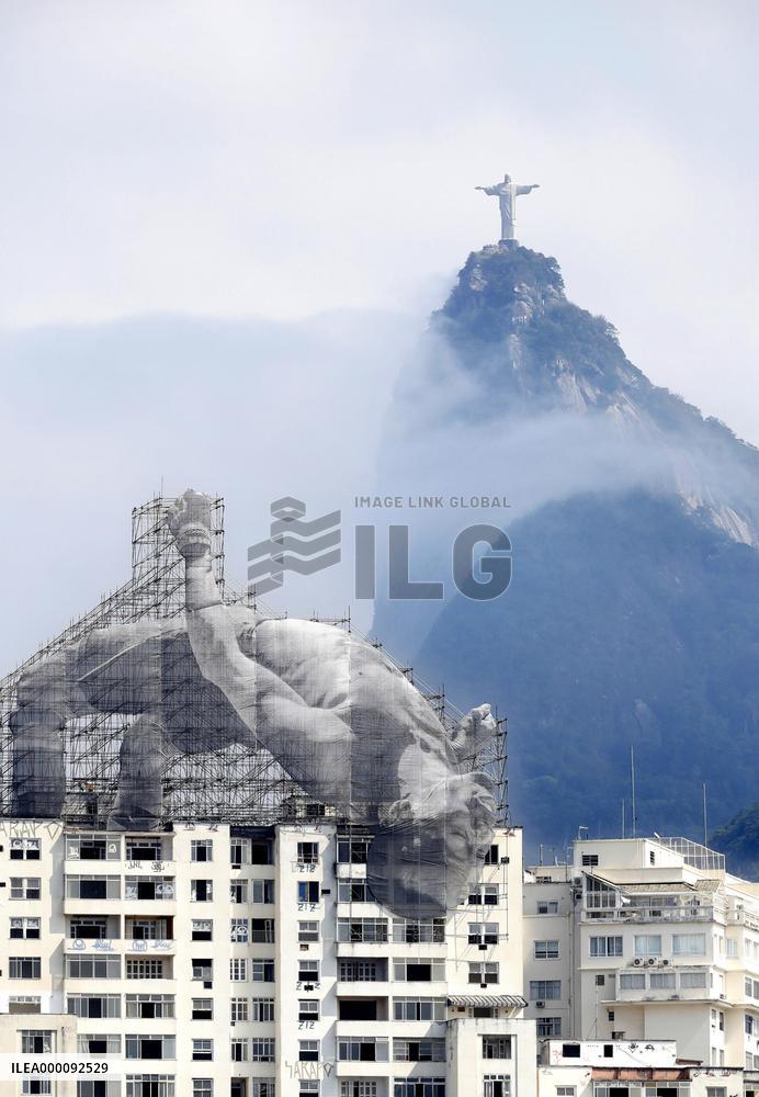 Christ the Redeemer statue on Corcovado mountain