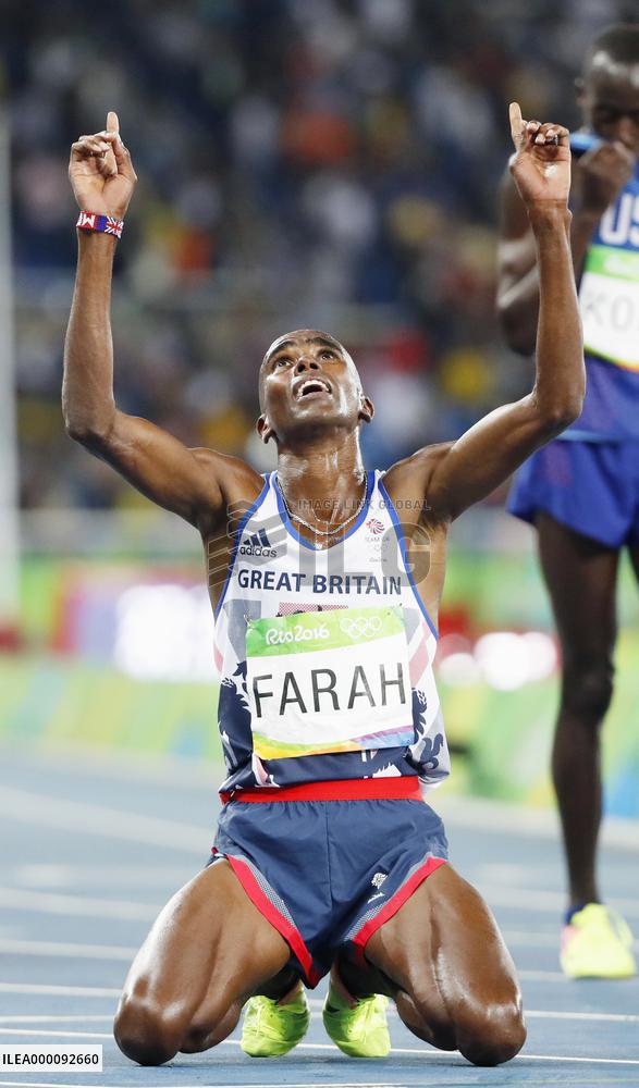 Olympics: Farah wins men's 10,000