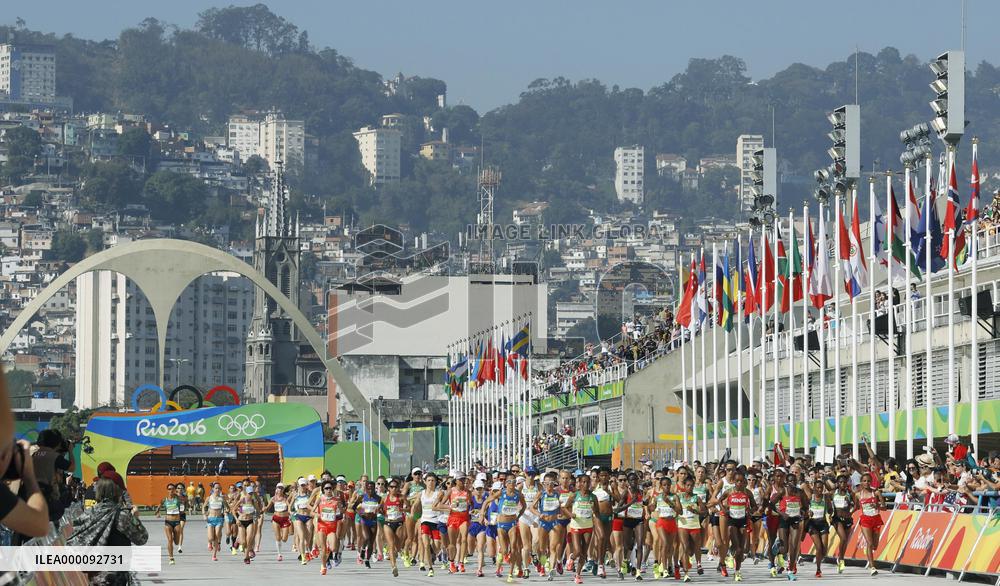 Olympics: Runners start in women's marathon