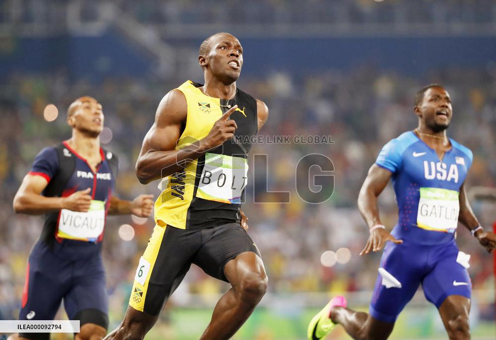 Olympics: Bolt completes unprecedented 100m three-peat