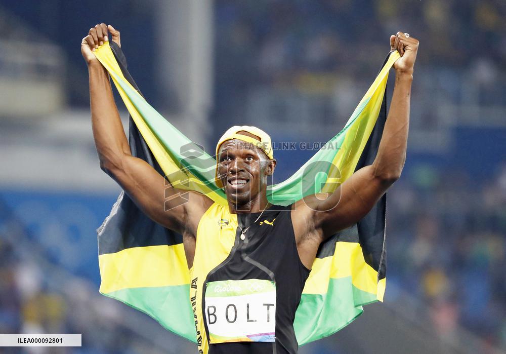 Olympics: Bolt wins 3rd consecutive 100m gold