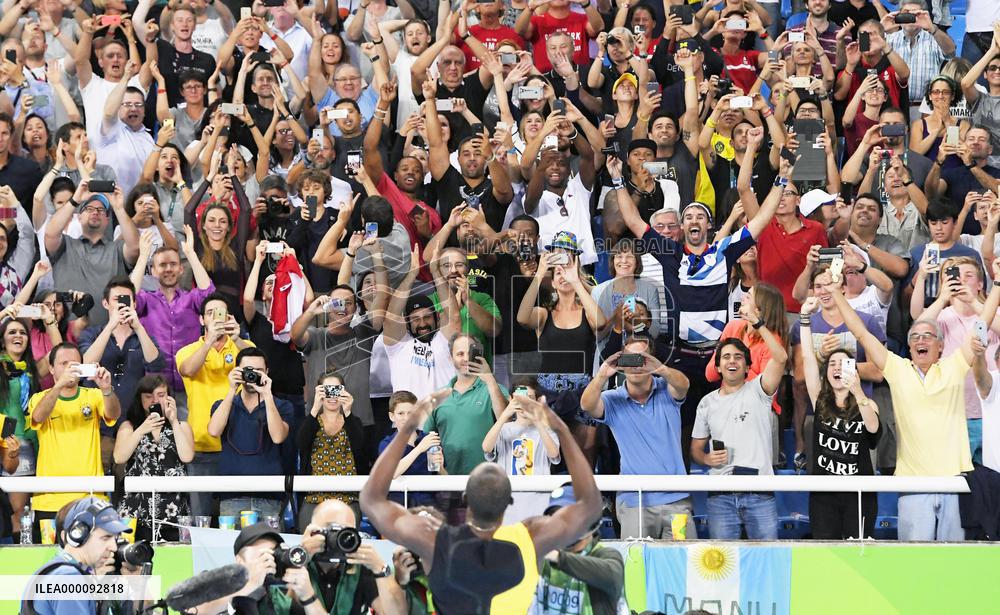 Olympics: Bolt wins 3rd consecutive 100m gold
