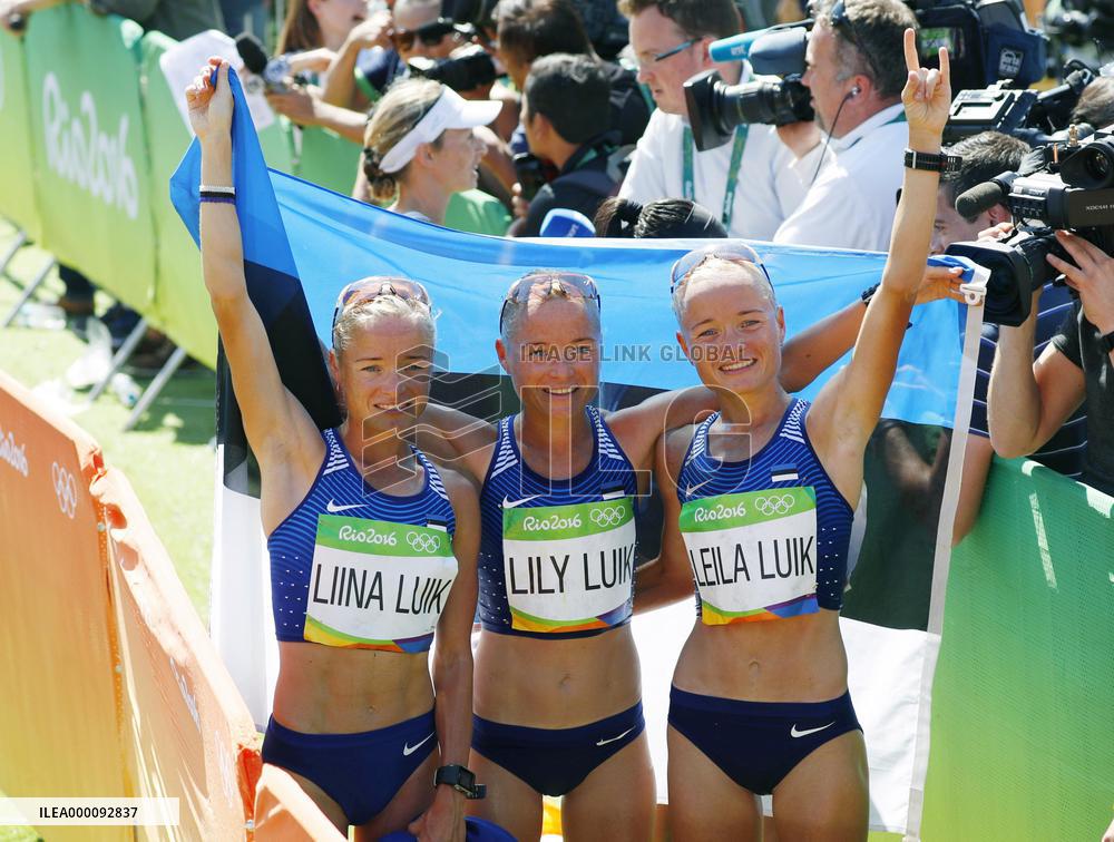 Olympics: Scenes from women's marathon