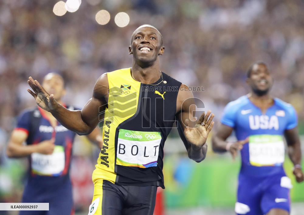 Olympics: Bolt claims third consecutive win in men's 100m