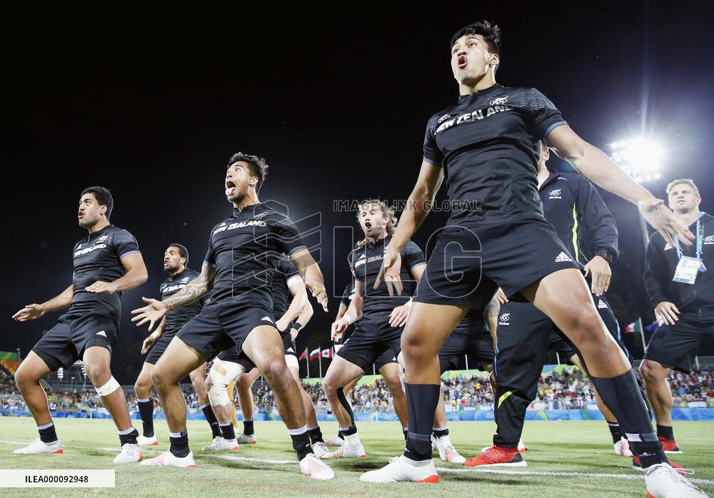 Olympic scenes: Maori haka war dance