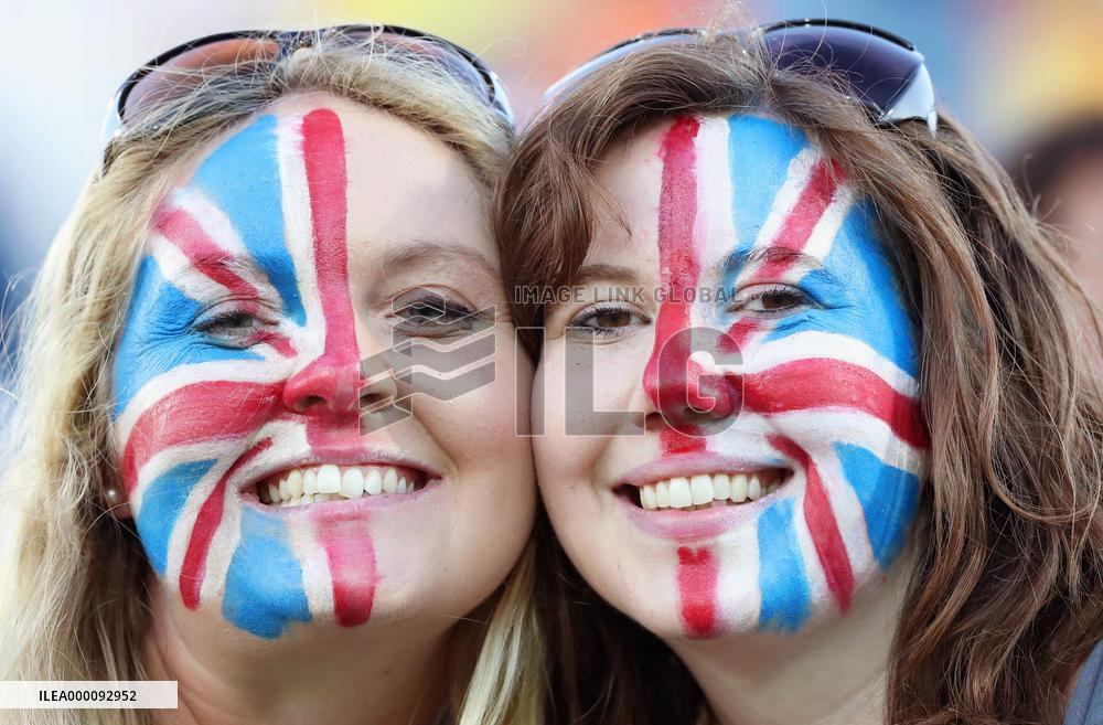 Olympic scenes: Face painted Union Jack