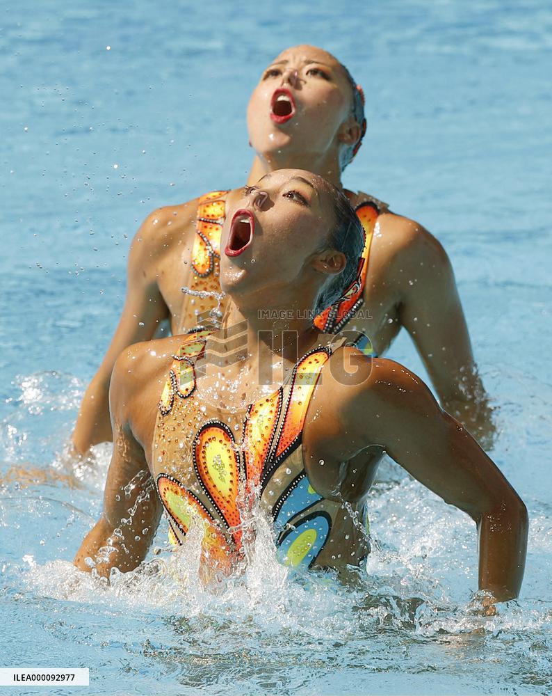 Japanese pair advance into synchronized swimming final