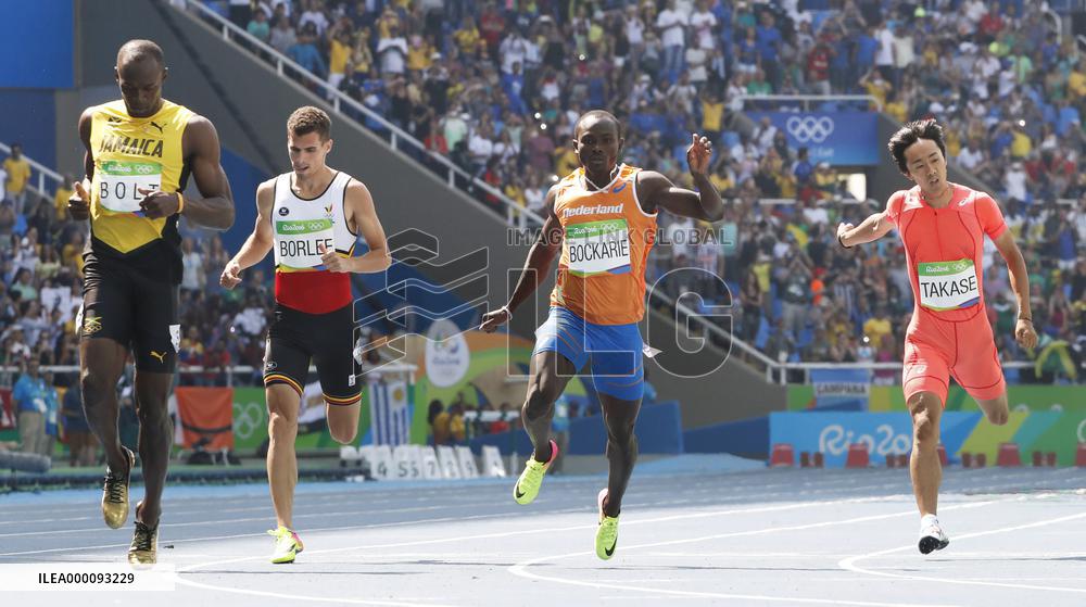 Olympics: Bolt cruises into 200 semifinals