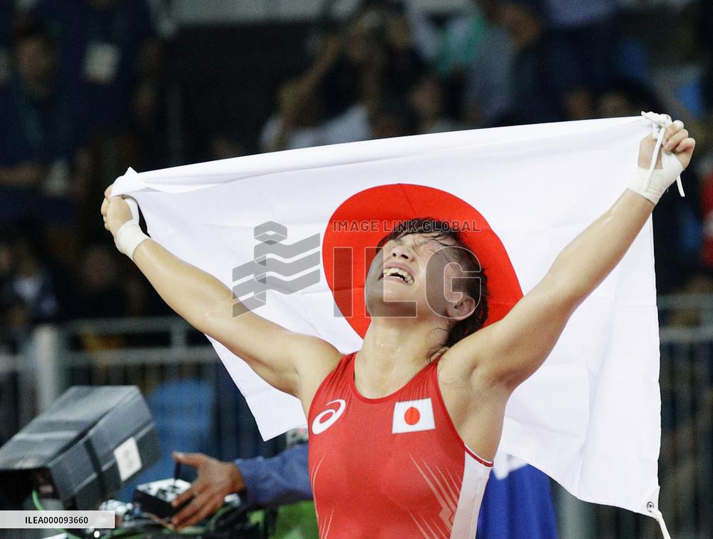 Olympics: Japan's Tosaka wins 48-kg gold in women's wrestling