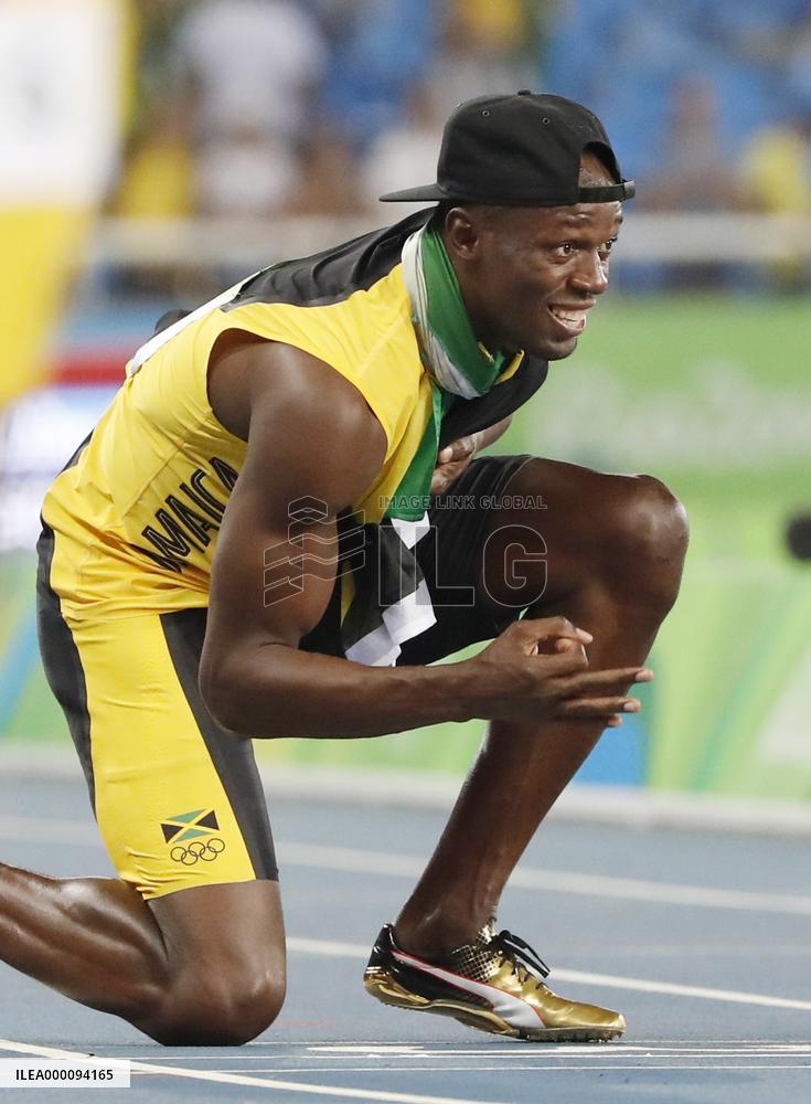 Olympics: Bolt completes triple-triple