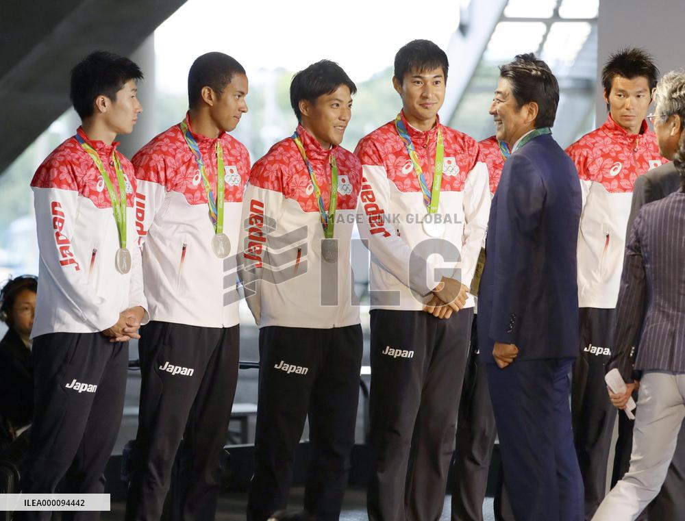 Olympics: Abe thanks Japanese athletes for courage, dreams, hope