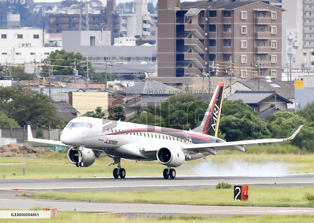 M'bishi jet returns to airport after leaving for U.S. due to defects