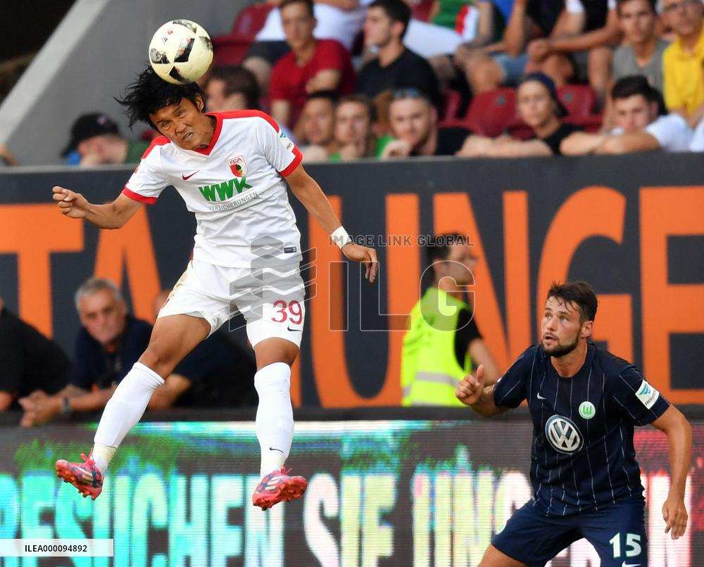 Soccer: Wolfsburg beat Augsburg 2-0