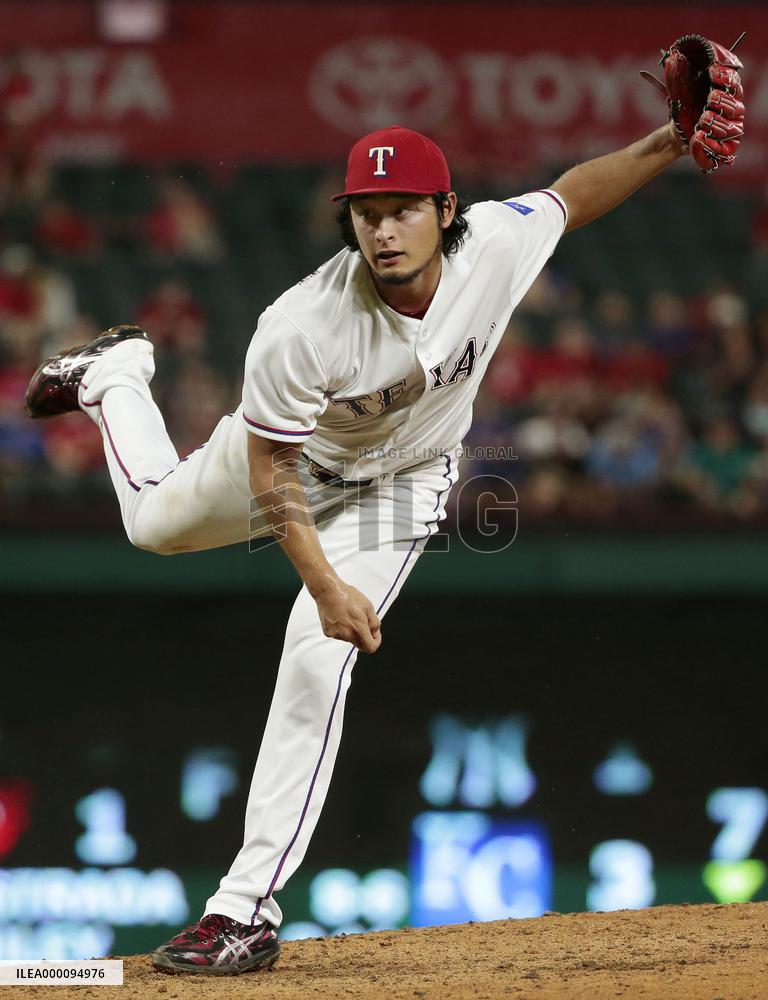 Darvish picks up 5th win as Rangers beat Mariners