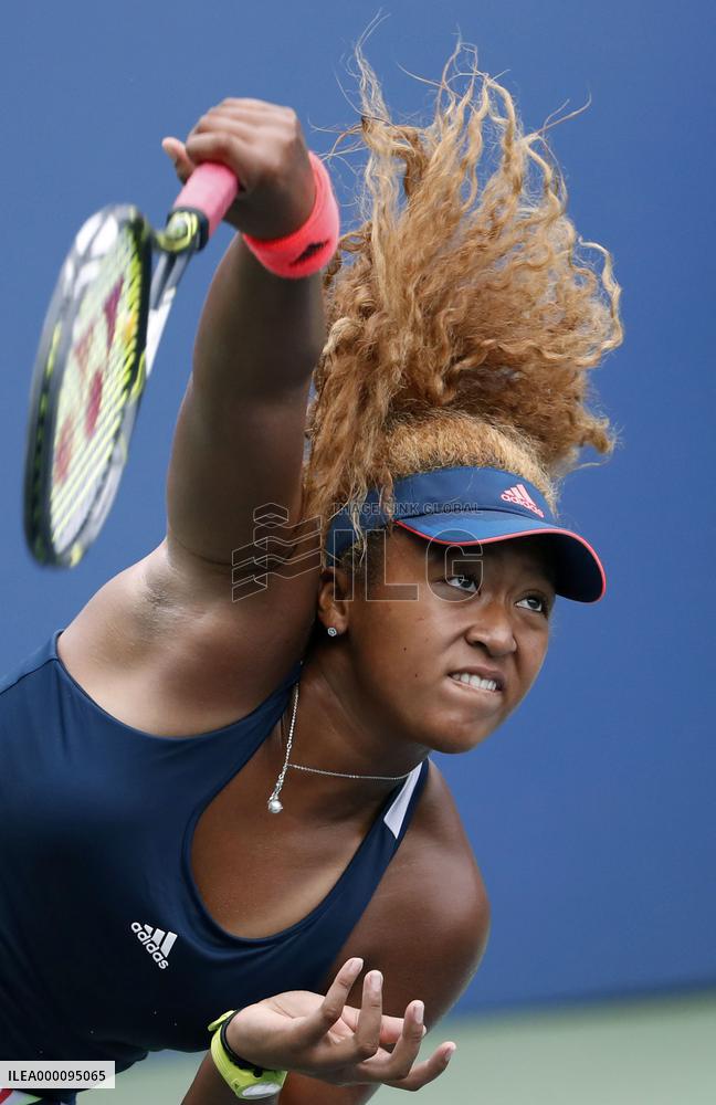 Japan's Osaka cruises into U.S. Open 3rd round
