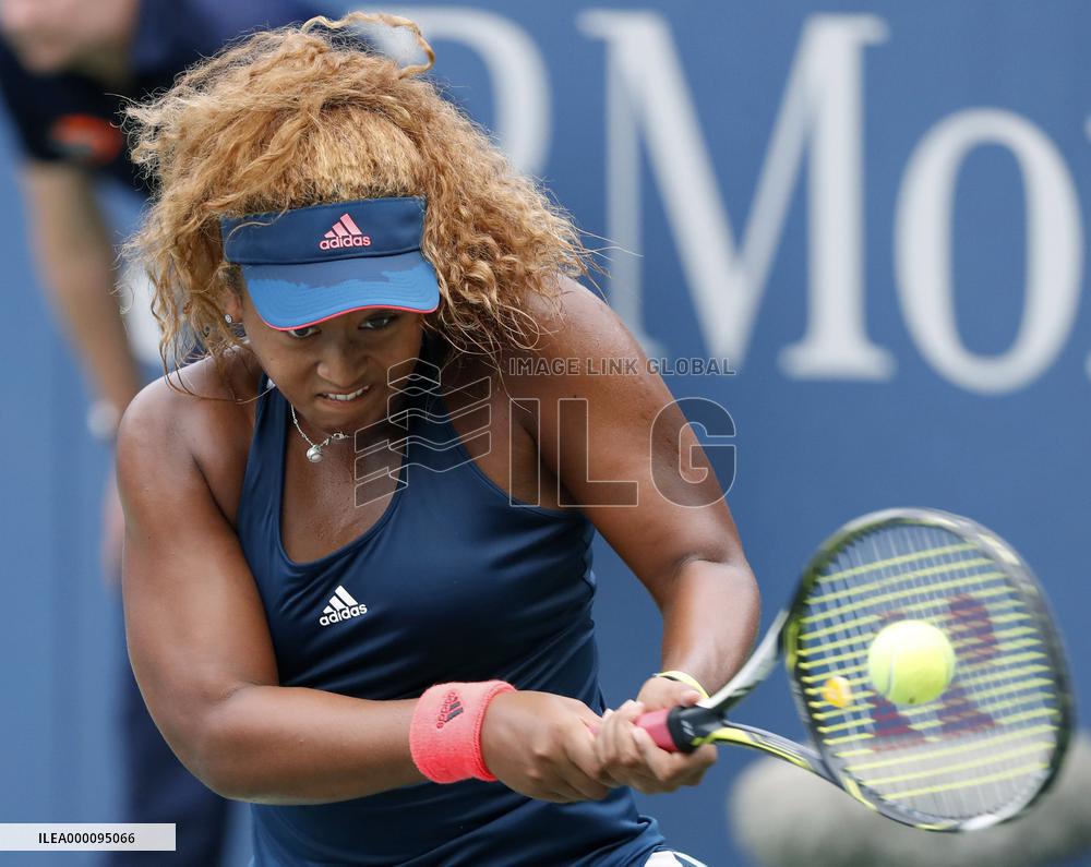 Japan's Osaka cruises into U.S. Open 3rd round