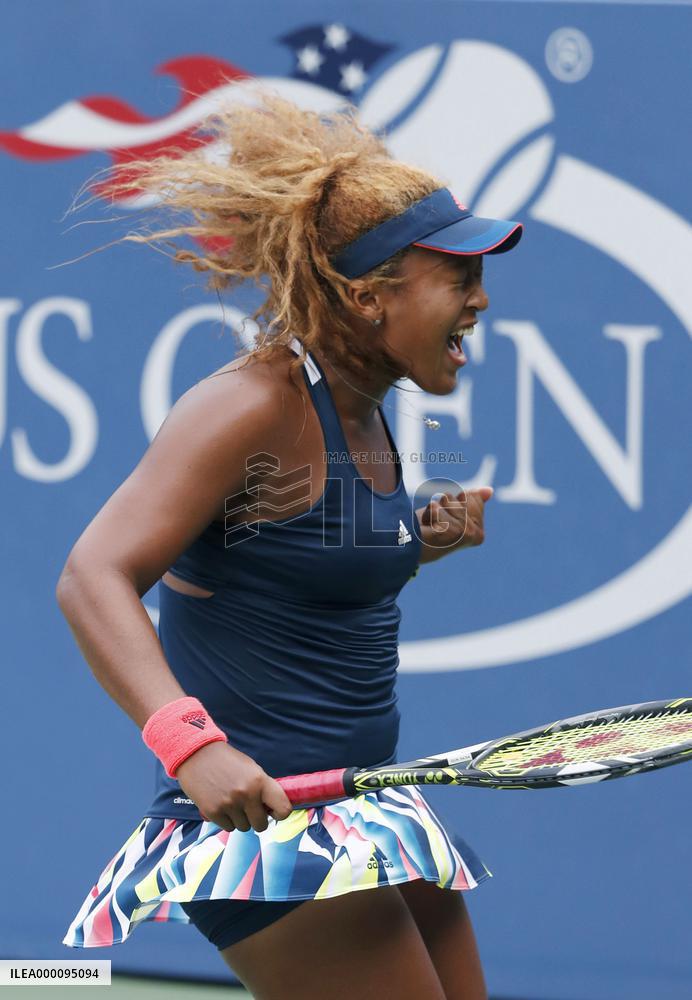 Japan's Osaka cruises into U.S. Open 3rd round