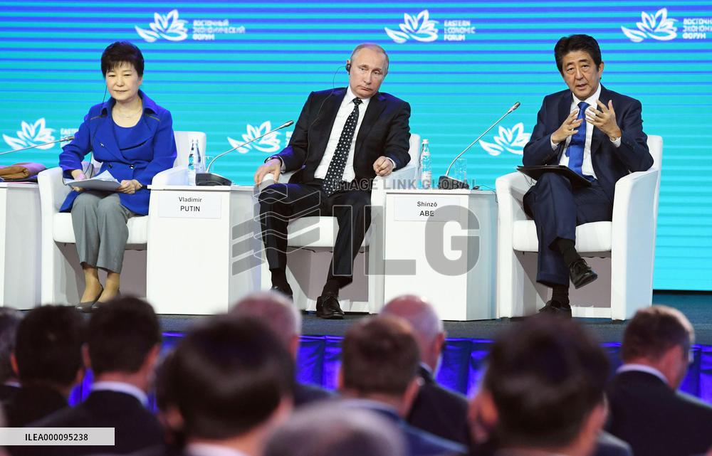 3 leaders attend Eastern Economic Forum