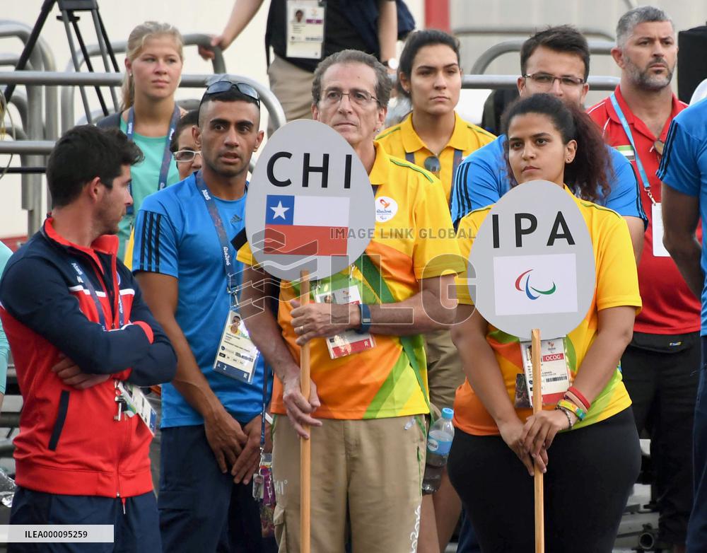 2 refugee Para-athletes enter Games village in Rio de Janeiro