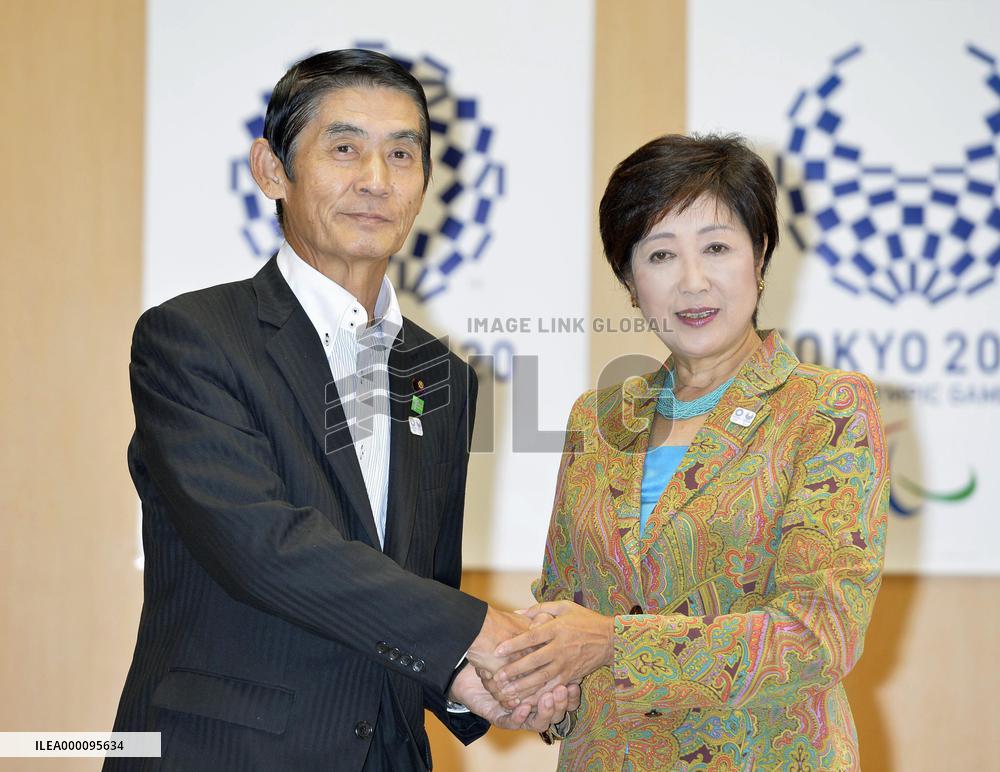 Tokyo gov., reconstruction minister to cooperate for 2020